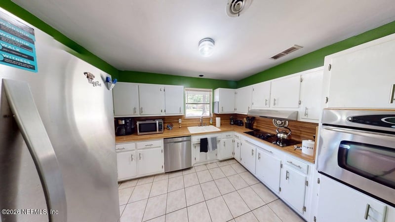 8114 Naranja Dr, Jacksonville, FL 32217