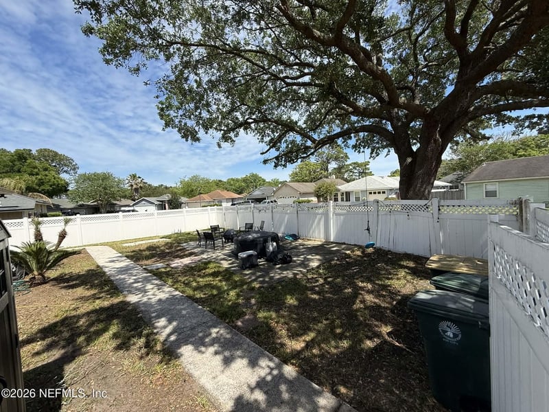 1829 Ashmore Green Dr, Jacksonville, FL 32246