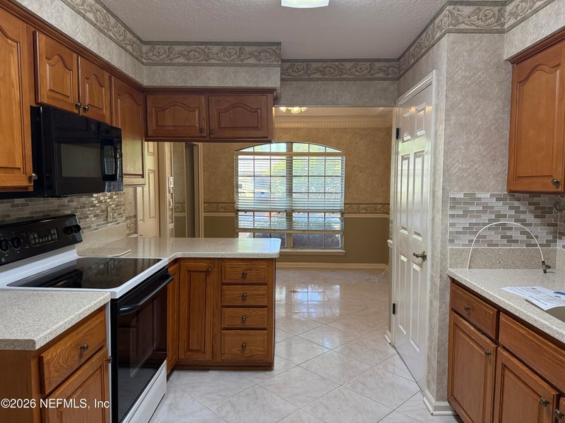 2358 Stonebridge Dr, Orange Park, FL 32065