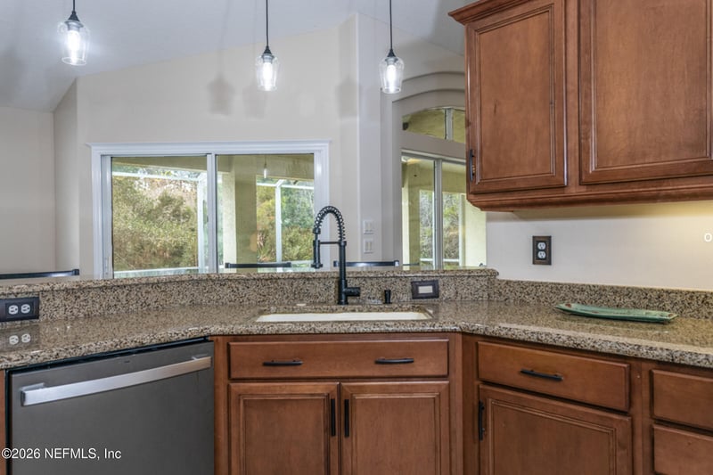 14 Sandpiper Ct, Palm Coast, FL 32137