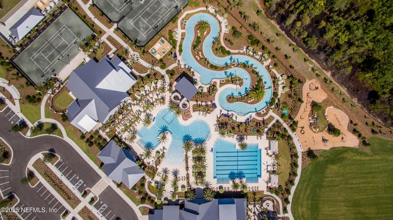 135 Smokerise Dr, St Augustine, FL 32092