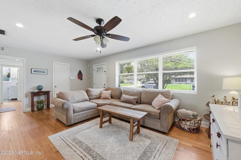 1049 Nightingale Rd, Jacksonville, FL 32216