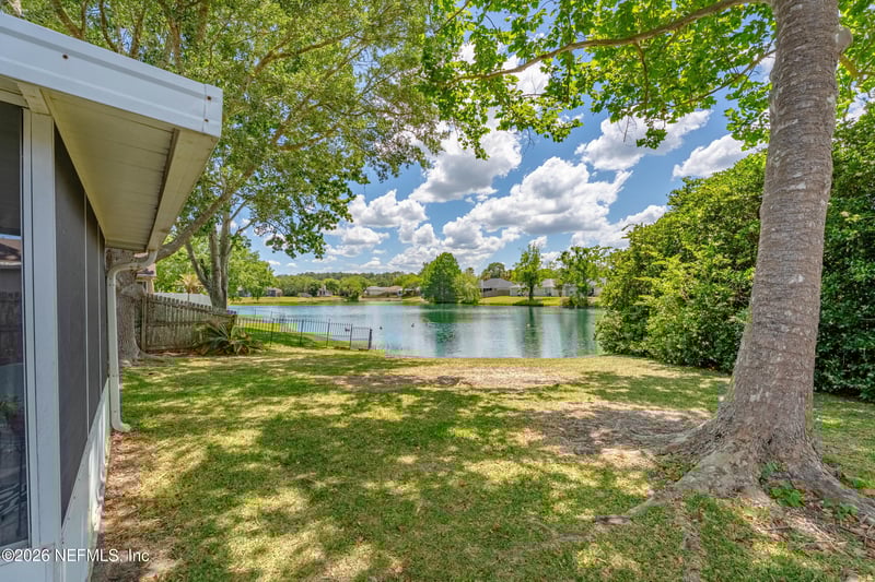 11518 Courtney Waters Ln, Jacksonville, FL 32258