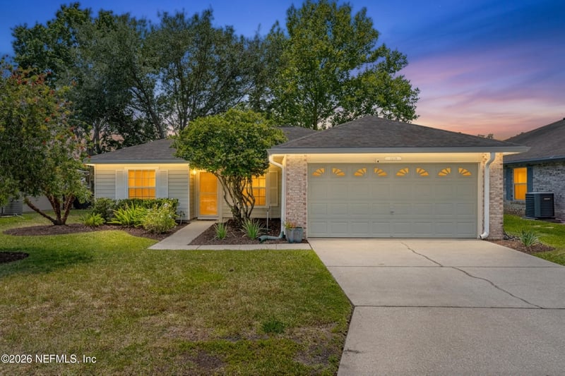 11518 Courtney Waters Ln, Jacksonville, FL 32258