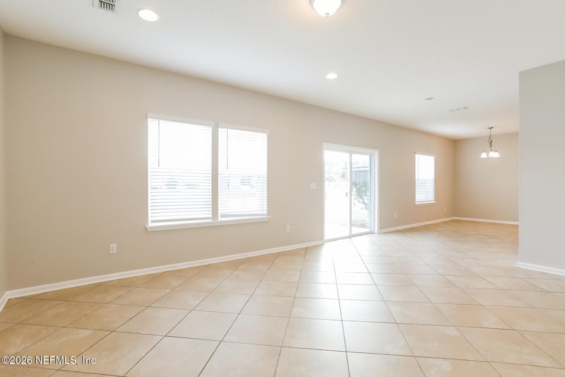 574 Glendale Ln, Orange Park, FL 32065