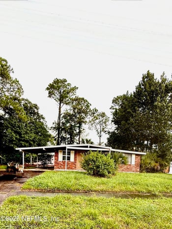 2930 Loran Dr, Jacksonville, FL 32216