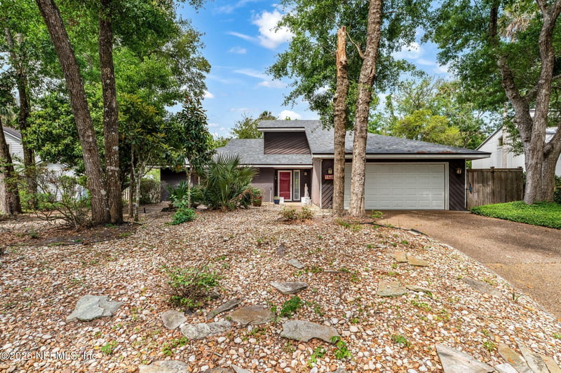 1826 Tierra Verde Dr, Atlantic Beach, FL 32233