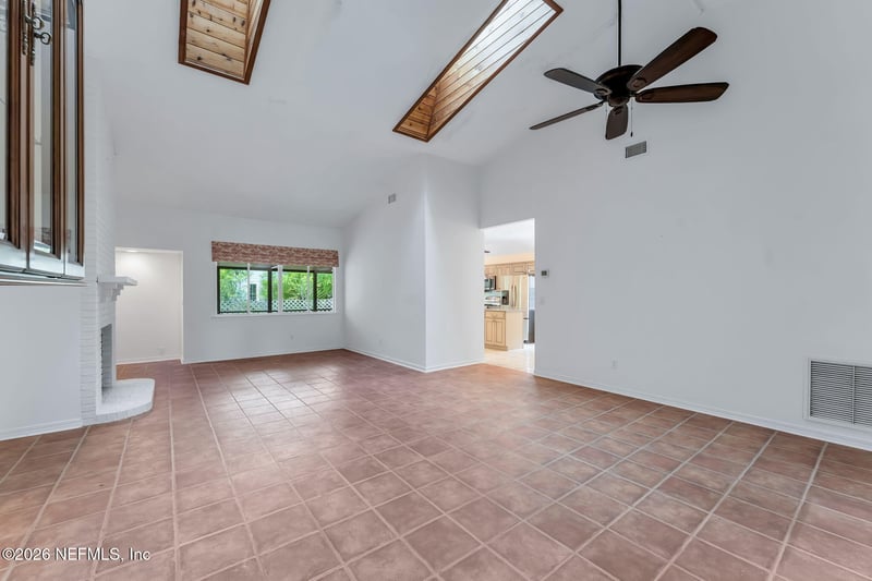 1826 Tierra Verde Dr, Atlantic Beach, FL 32233