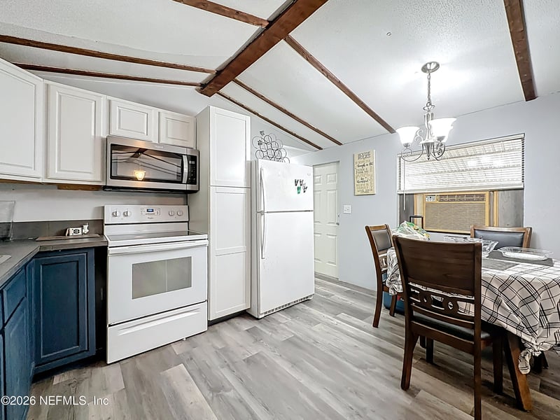 102 Waterway Dr, Palatka, FL 32187