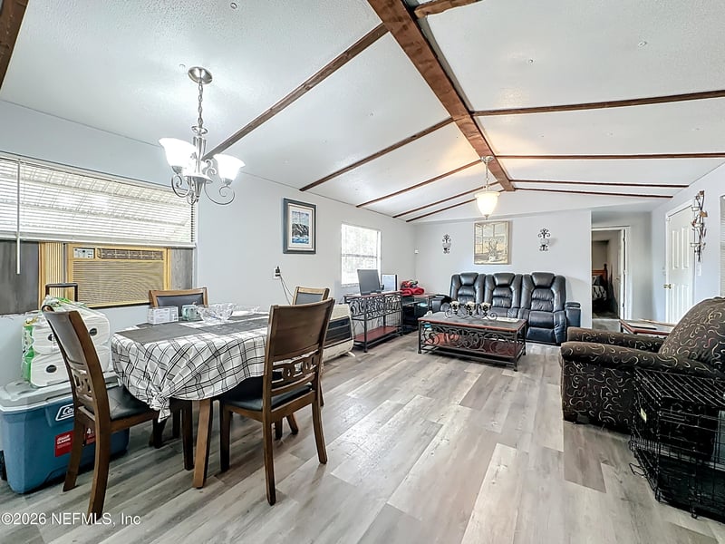 102 Waterway Dr, Palatka, FL 32187