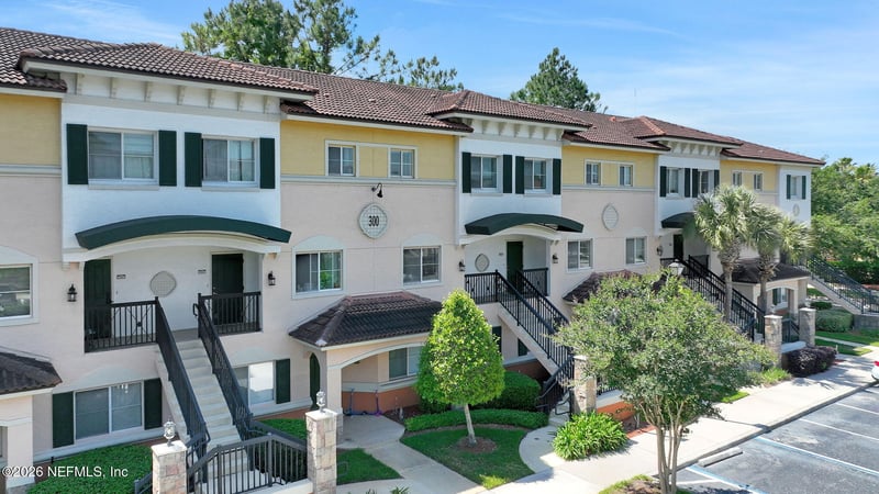 9745 Touchton Rd #327, Jacksonville, FL 32246