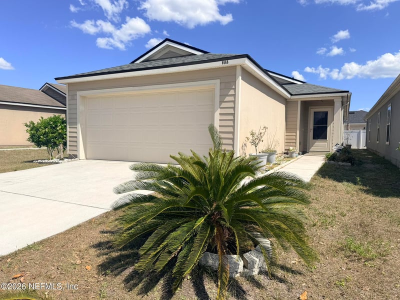 8668 Julia Marie Cir, Jacksonville, FL 32210