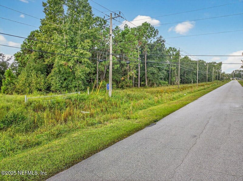 London Dr, Palm Coast, FL 32137