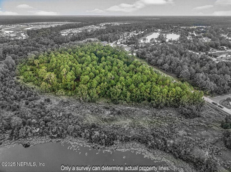 London Dr, Palm Coast, FL 32137