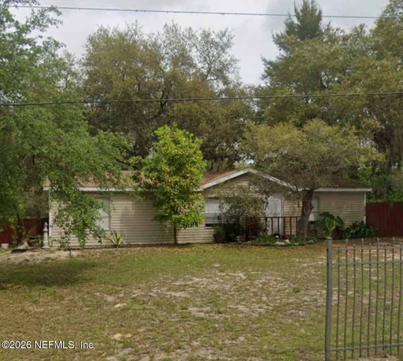 104 Tangerine Trl, Satsuma, FL 32189