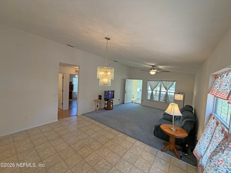 22921 60th Ln, Hawthorne, FL 32640