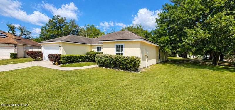 6369 Spring Hollow Ct, Jacksonville, FL 32218