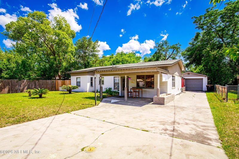 5242 Helm Ave, Jacksonville, FL 32244