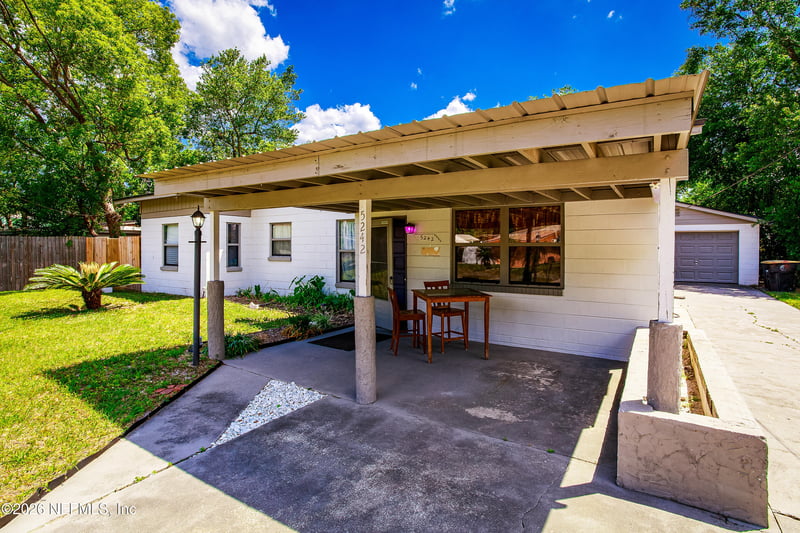5242 Helm Ave, Jacksonville, FL 32244