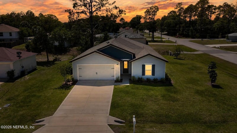 2 Prince Eric Ln, Palm Coast, FL 32164