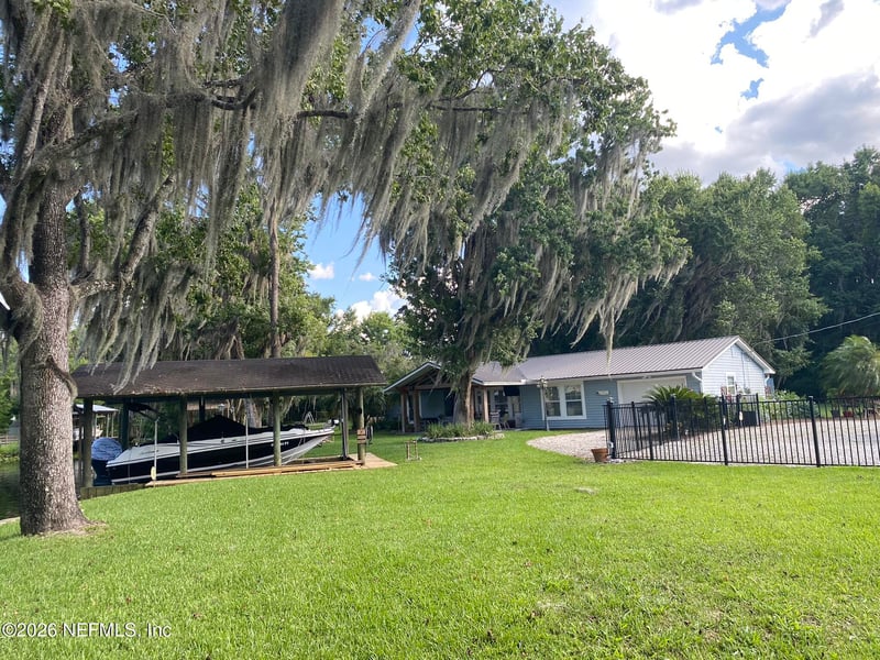 137 - 135 Riverside Dr, Satsuma, FL 32189