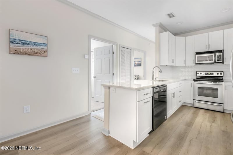 1601 Nectarine St #B2, Fernandina Beach, FL 32034