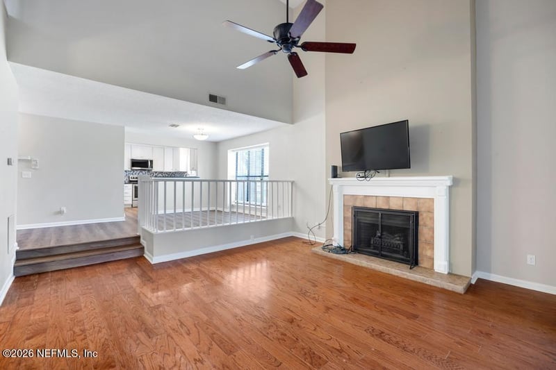 2001 Wood Hill Dr, Jacksonville, FL 32256