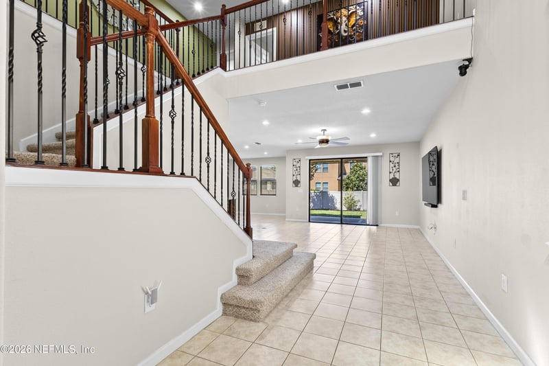 14135 Corrine Cir, Jacksonville, FL 32258