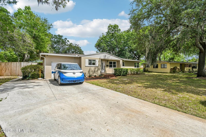 3845 Miruelo Cir, Jacksonville, FL 32217