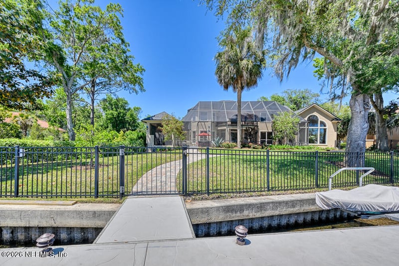13656 Charter Ct, Jacksonville, FL 32225