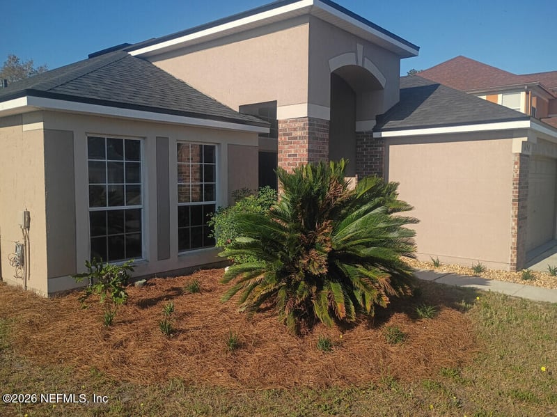 694 Cherry Bark Dr, Jacksonville, FL 32218