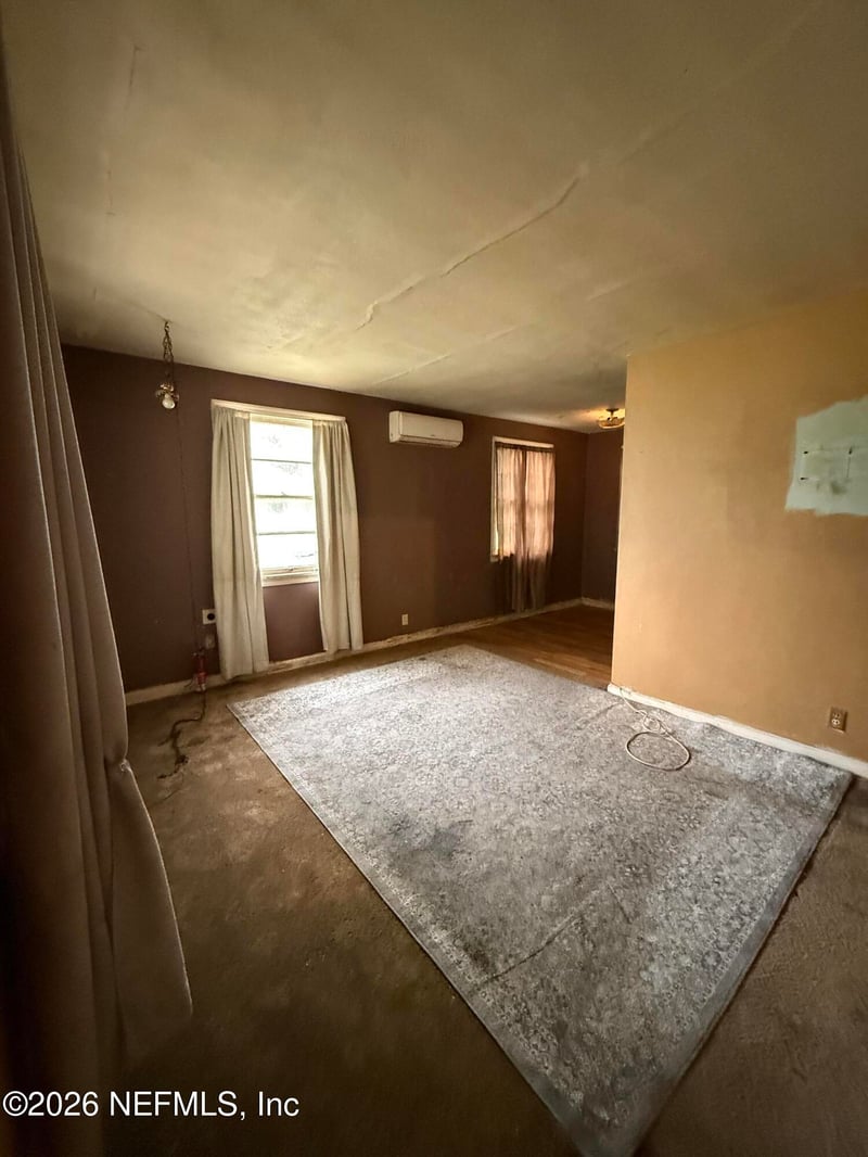 1037 Westbrook Cir, Jacksonville, FL 32209