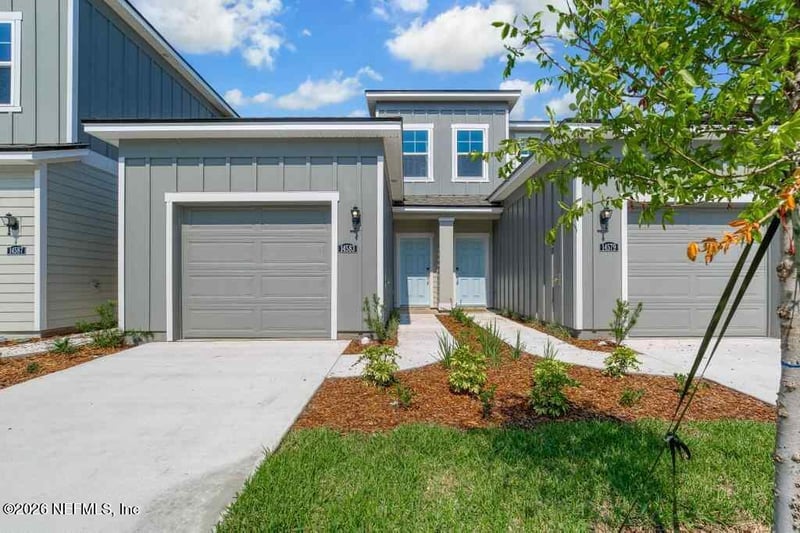 166 Brazil Nut Cir, Jacksonville, FL 32218