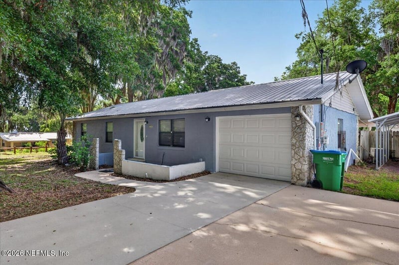 535 Prospect St, Crescent City, FL 32112