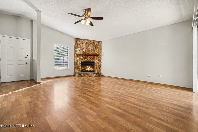 562 James Wilson Cir, Orange Park, FL 32073