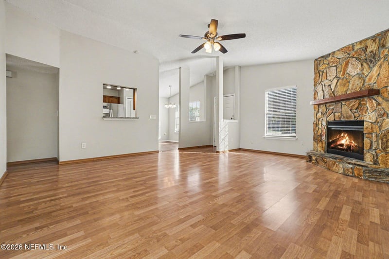 562 James Wilson Cir, Orange Park, FL 32073