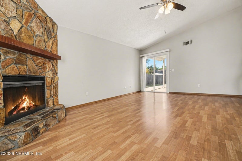 562 James Wilson Cir, Orange Park, FL 32073