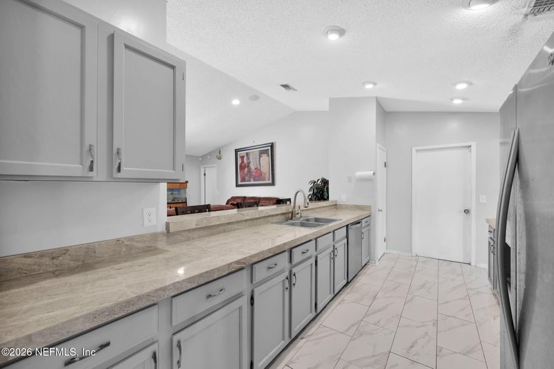 6420 Diamond Leaf Ct, Jacksonville, FL 32244