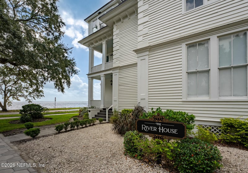 2105 River Blvd, Jacksonville, FL 32204