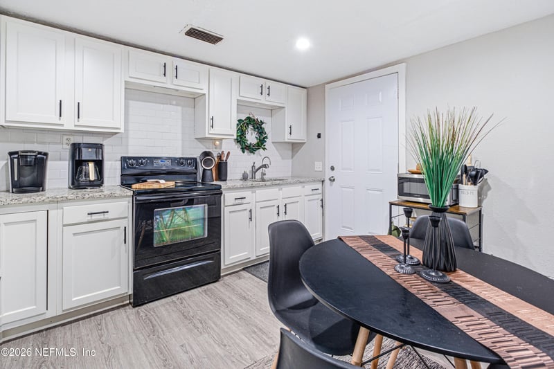 7709 Paschal St, Jacksonville, FL 32220