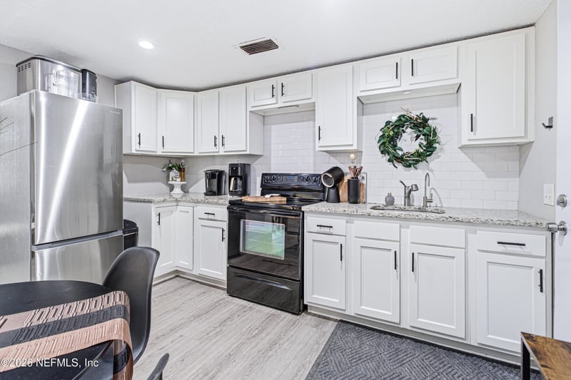 7709 Paschal St, Jacksonville, FL 32220