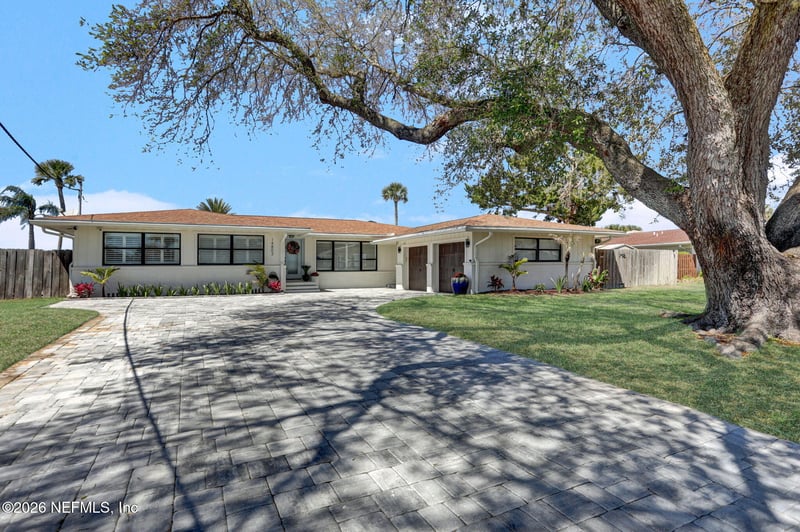 14803 Plumosa Dr, Jacksonville, FL 32250