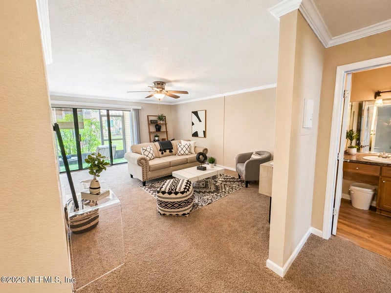 5811 Atlantic Blvd #215, Jacksonville, FL 32207