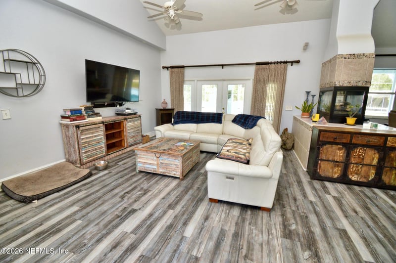 3551 Red Barn Ln, Ormond Beach, FL 32174