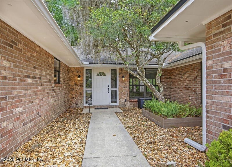 8613 Osprey Ln, Jacksonville, FL 32217