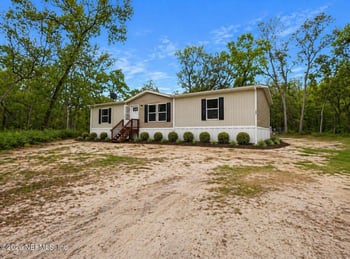 121 Janet Dr, Hollister, FL 32147