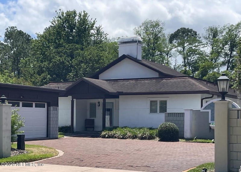 10114 Courtyards Pl, Jacksonville, FL 32256