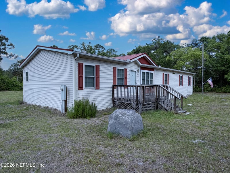 214 Baker Rd, Satsuma, FL 32189