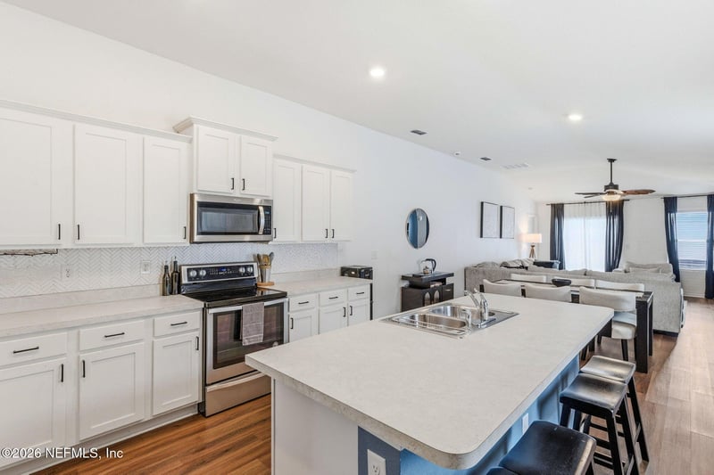 10026 Sitting Fox Dr, Jacksonville, FL 32222