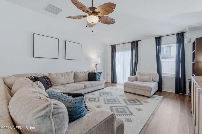 10026 Sitting Fox Dr, Jacksonville, FL 32222